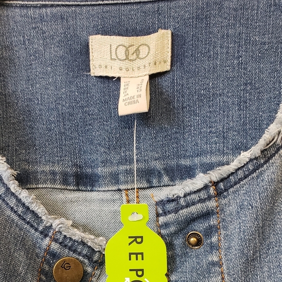 LOGO by Lori Goldstein Denim Jacket with Frayed Edges - Picture 3 of 6